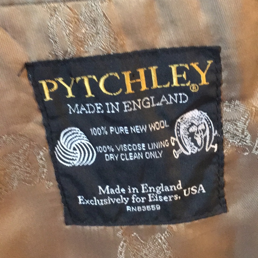 Pytchley authentic riding coat. - Picture 3 of 14